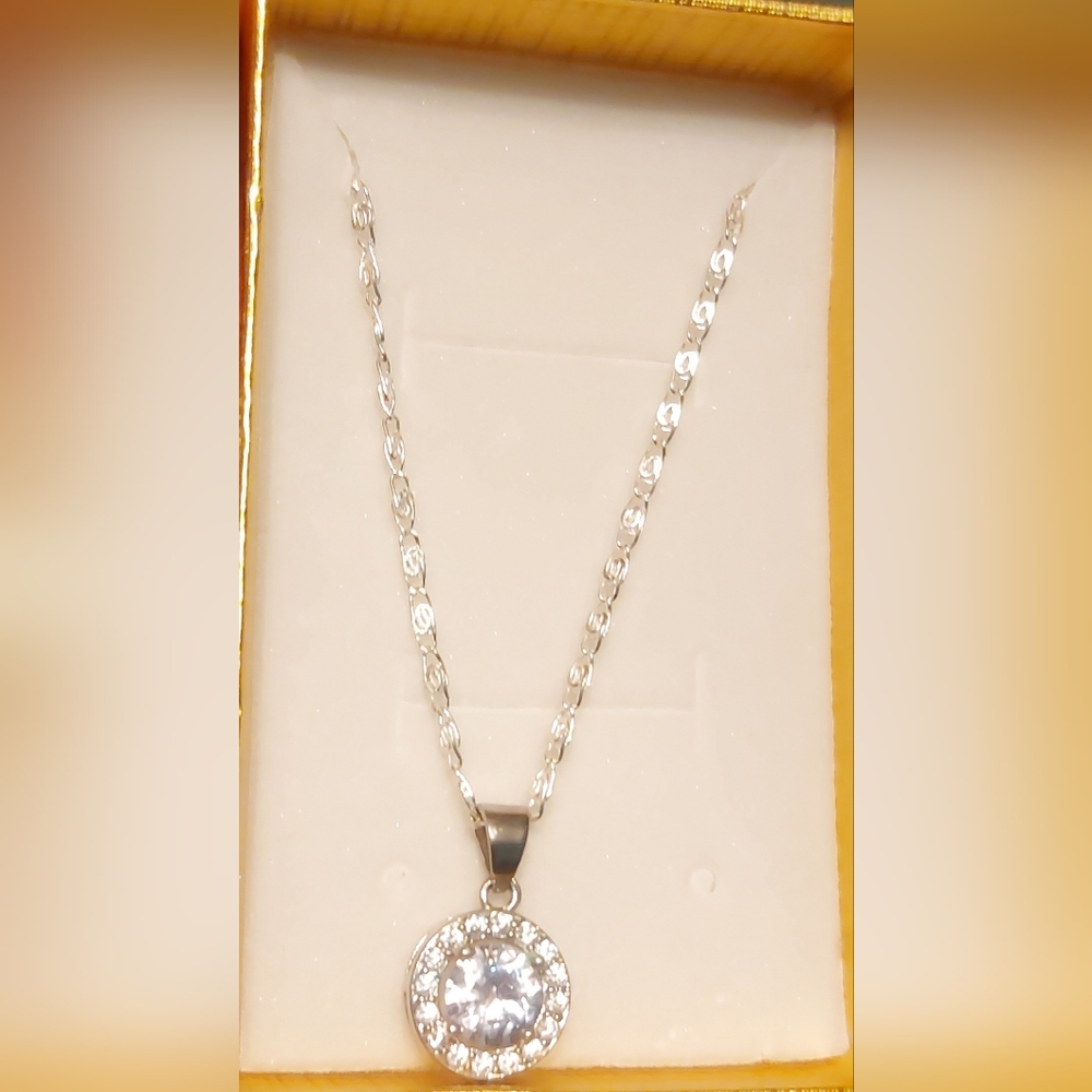 Necklace - Picture 5 of 5
